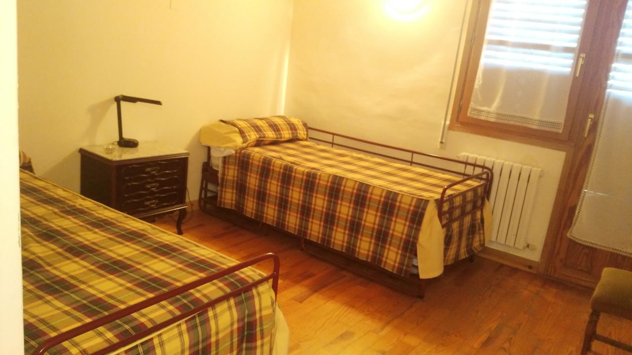Bilanayur Hotel Alberuela de la Liena ภายนอก รูปภาพ